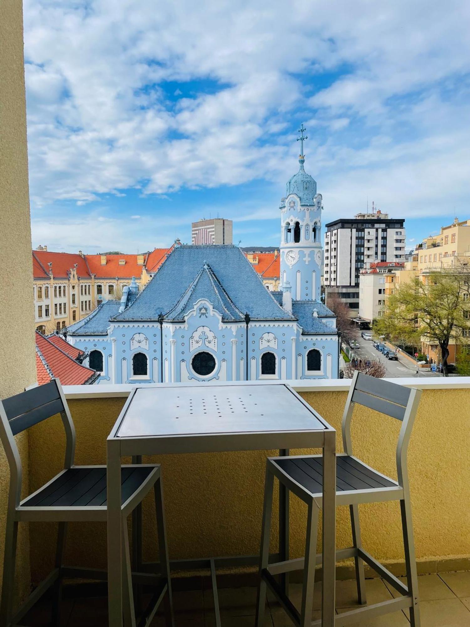 Blue Church Views - Central, Quiet, Bright - 4Th Floor Corner Apartment 125M2 Братислава Екстериор снимка